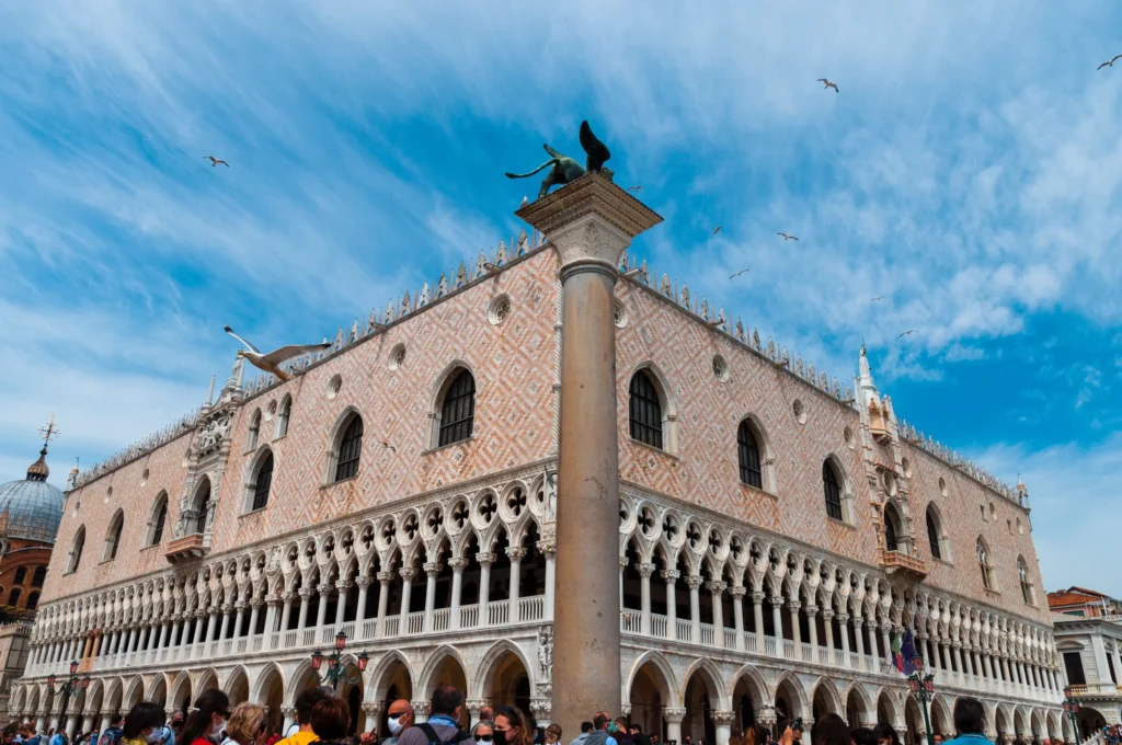 посещение дворца дожей в Венеции