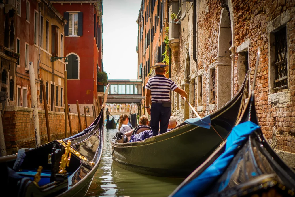 прогулка на гондоле в Венеции