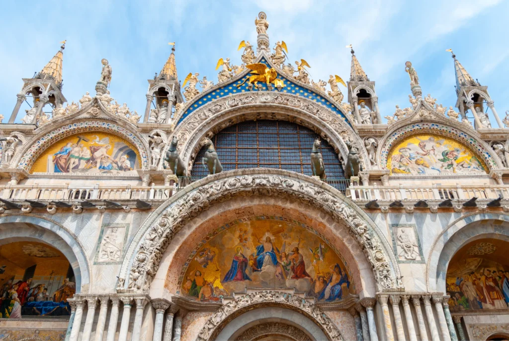 посещение собора Святого Марка в Венеции, Италия